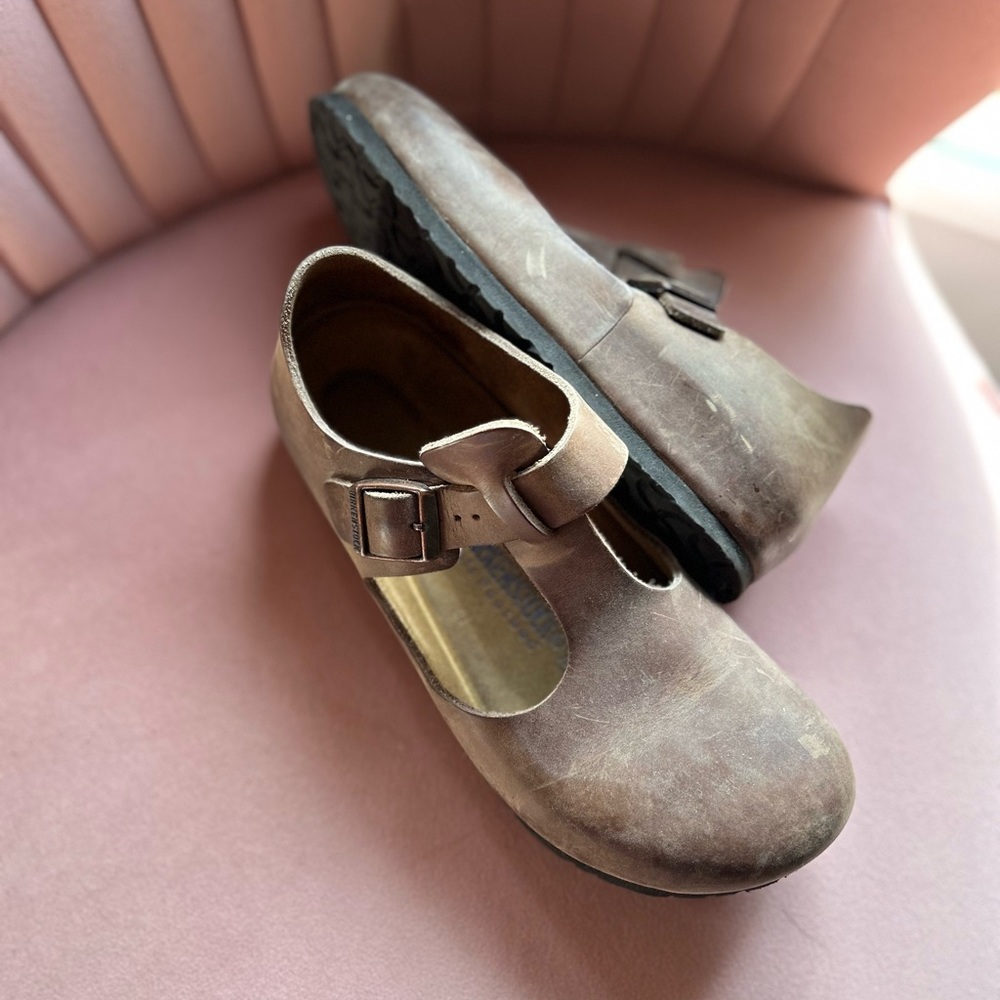 BIRKENSTOCK PARIS T-STRAP CLOG SOFTFOOTBED 39